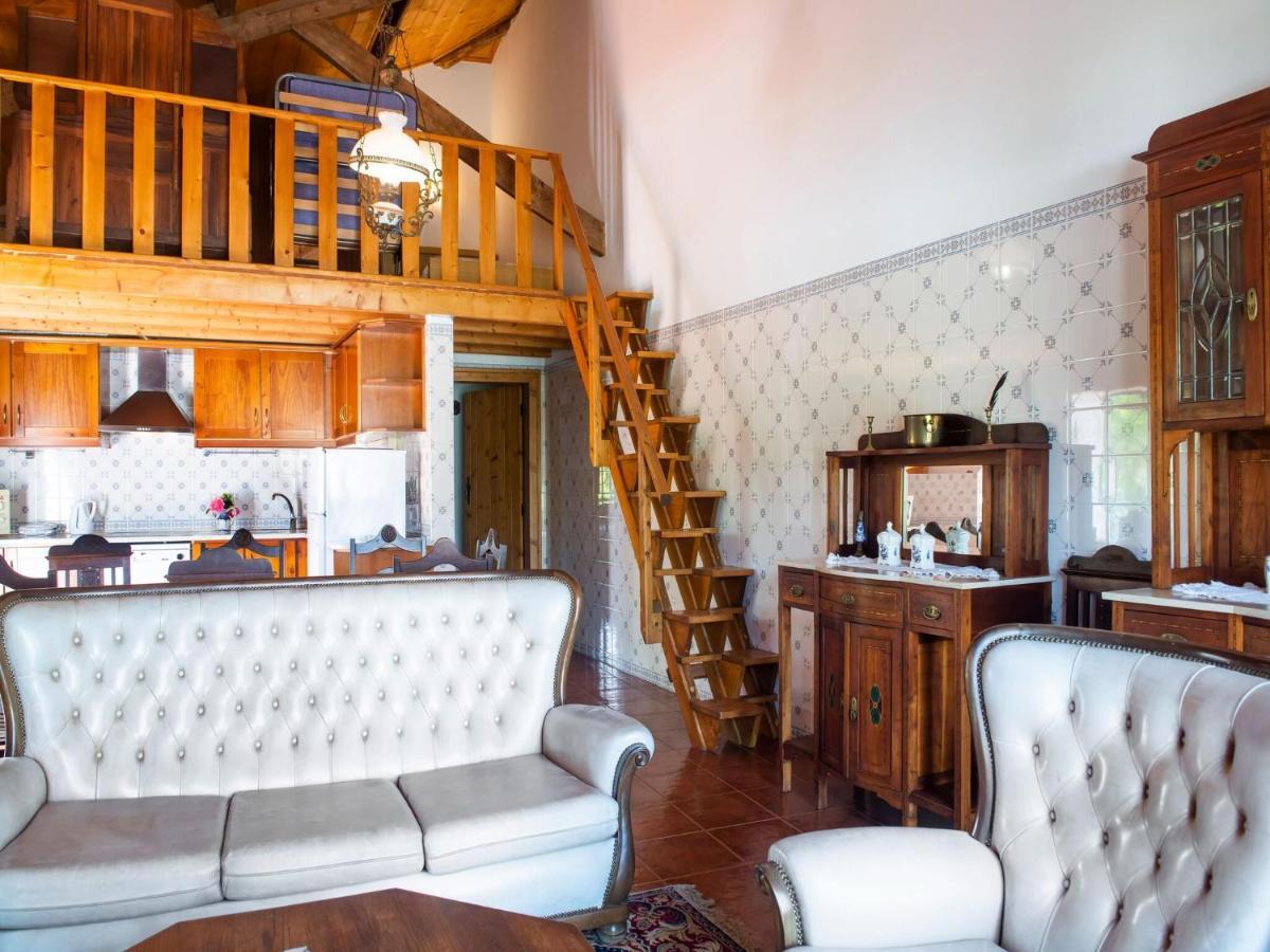 Villa House With Authentic Tiling And Antique Furniture Montemor-o-Novo Esterno foto